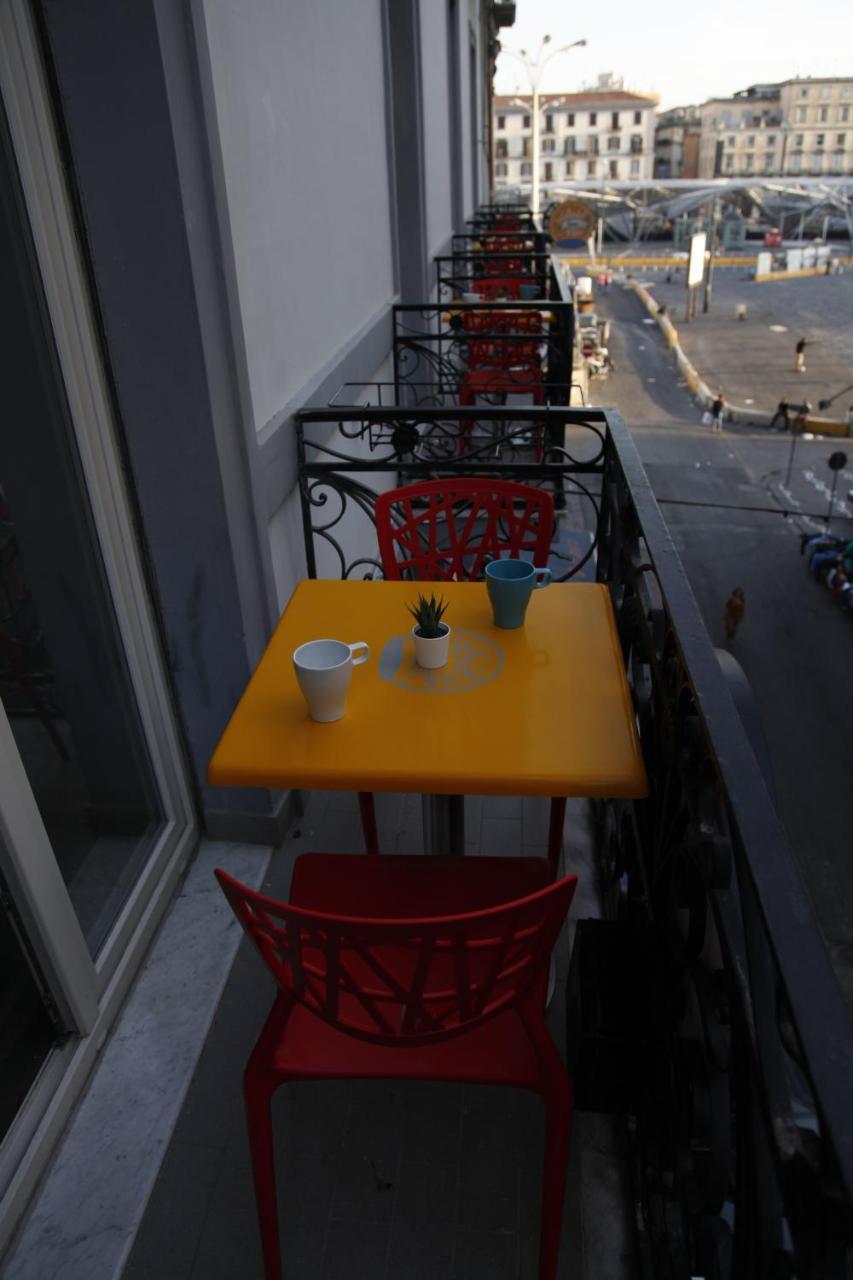 โดลเช วีตา รูม แอนด์ เบรคฟาสต์ Bed & Breakfast เนเปิลส์ ภายนอก รูปภาพ